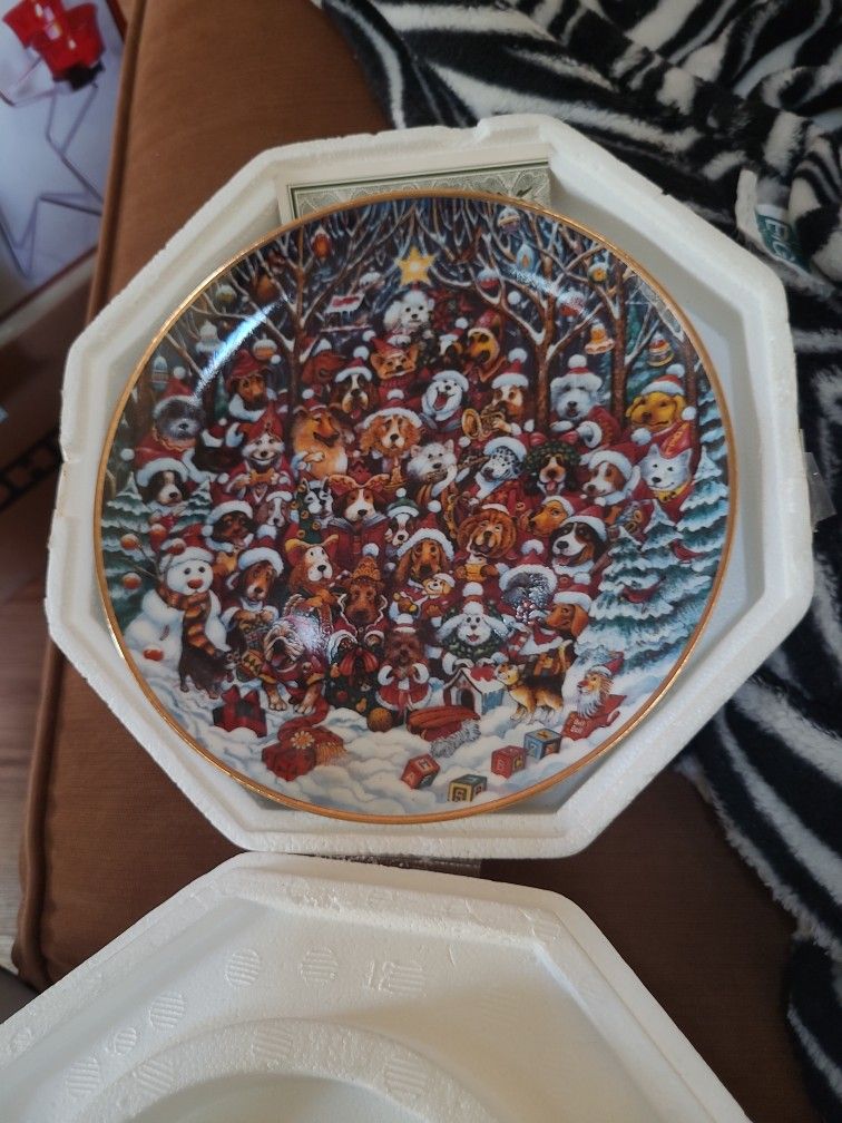 Santa PAWS LIMITED EDITION Plate
