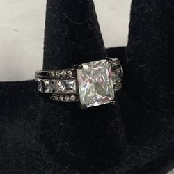 Black Ring White Crystals, Size 7
