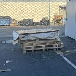 Used pallets for free