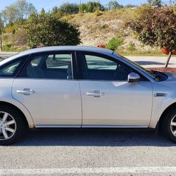 2008 Ford Taurus