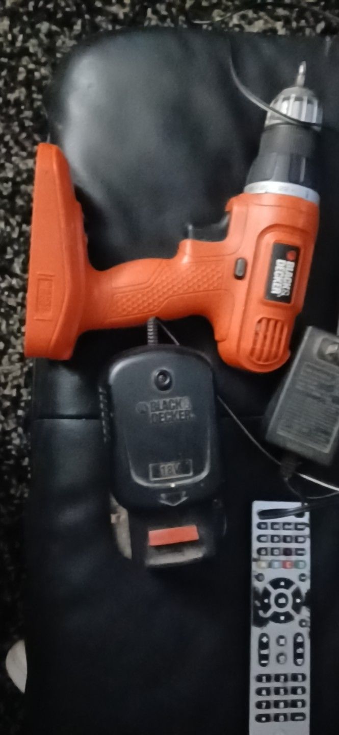 Black N Decker Drill Set