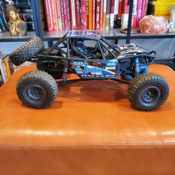 Axial Bomber