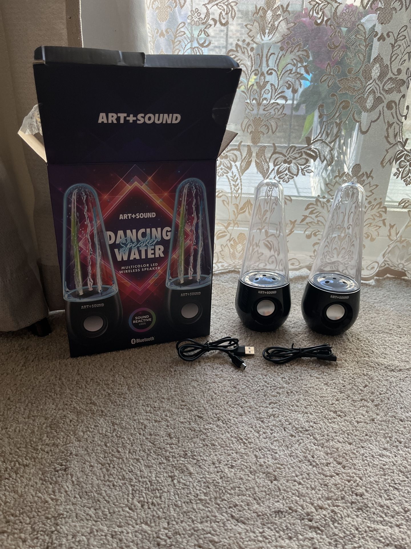 Sharper Image Dancing Water Speaker Bluetooth LED Lights Hi-Def Sound New