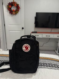 Fjällräven Kånken Black Backpack