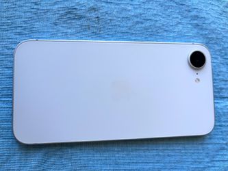 iPhone 17e 256 gb in mint condition