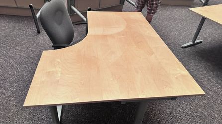 #423 KEA GALANT CORNER DESKS
