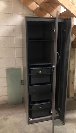 File/server locker