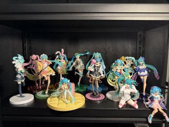 Miku Figures