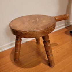 Mini 3 Leg Wooden  Stool /   Chair 