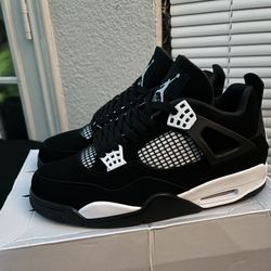 Jordan 4