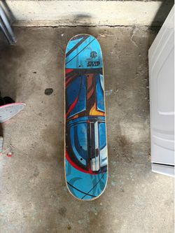 Skate board