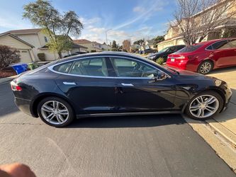 2013 Tesla Model S