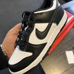 Nike Retro Dunk Low Panda Women’s size 8.5,11.5