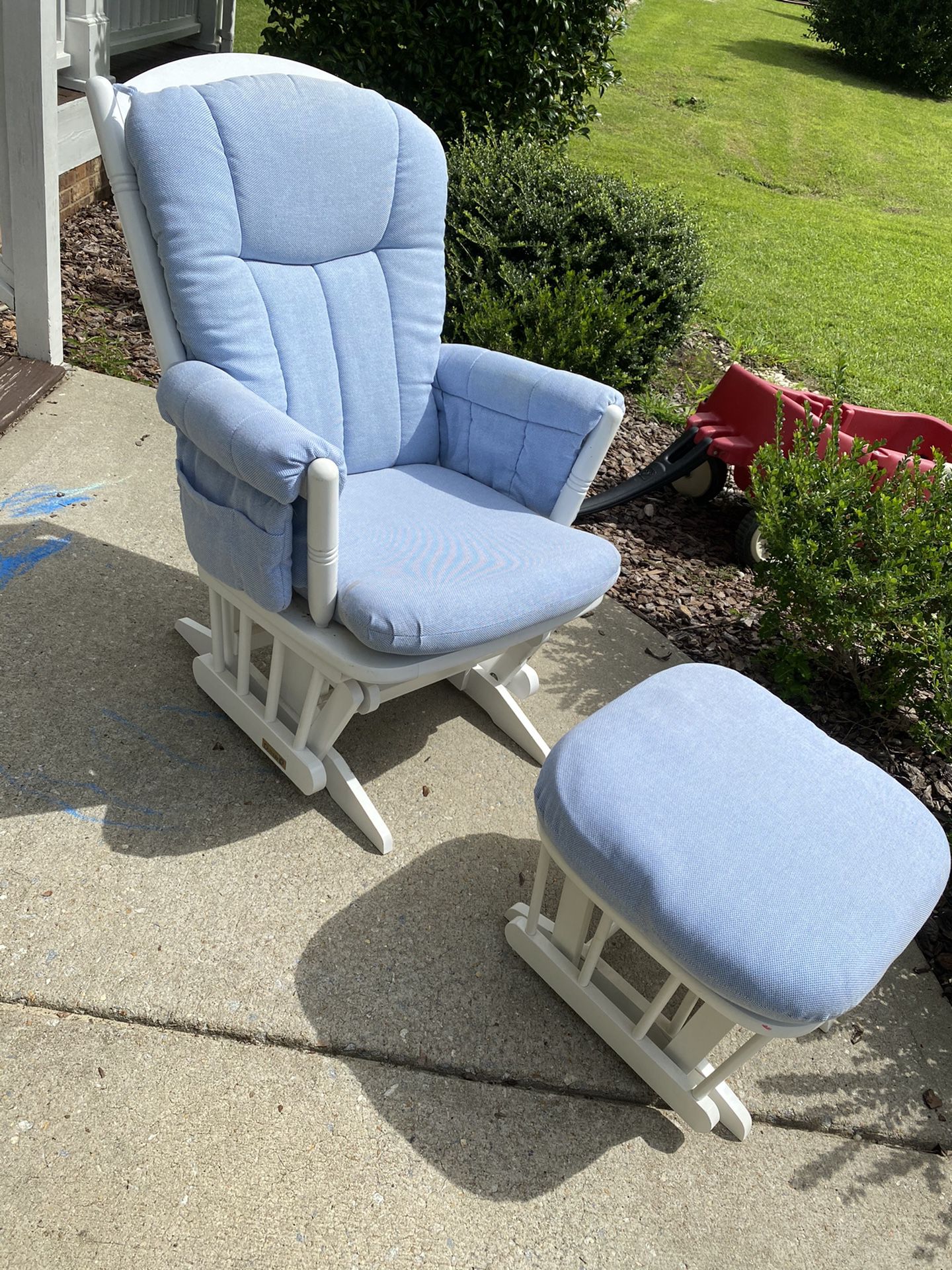 Dutailier glider rocking chair