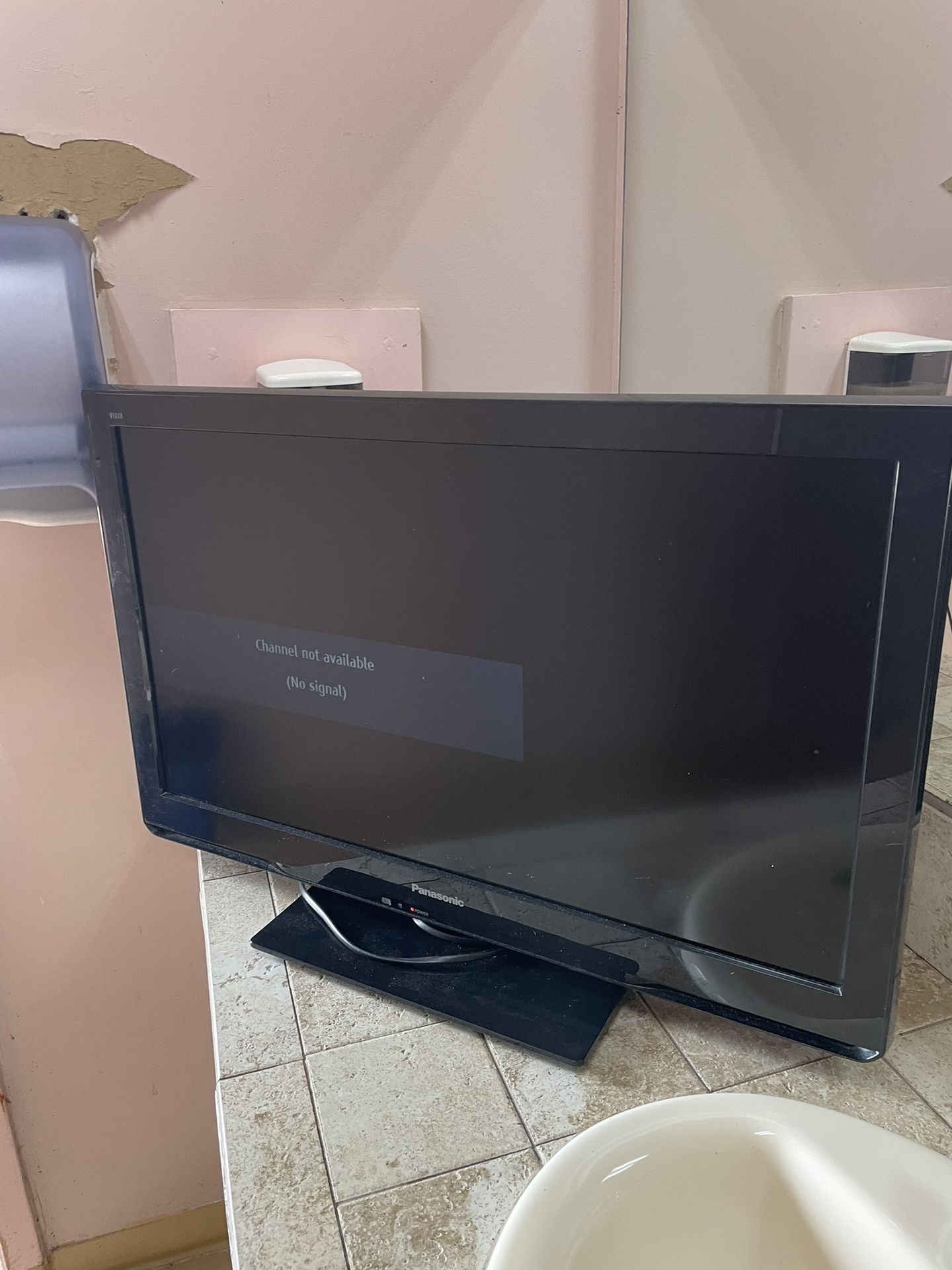 32” Panasonic TV