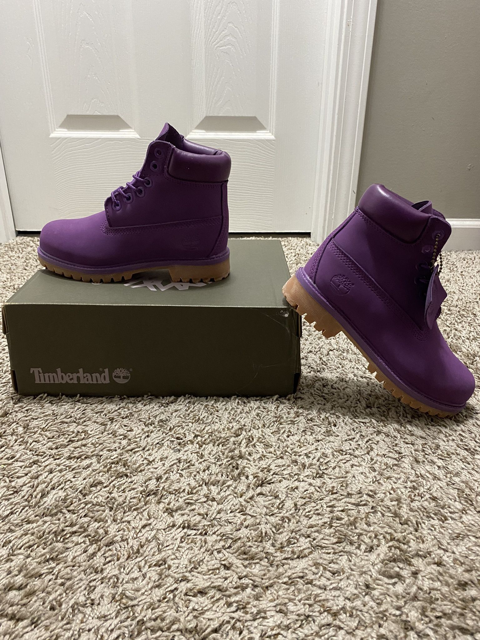 Girl Boots Youth Sz 2Y Brand New!