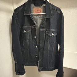 Levi Trucker Jacket