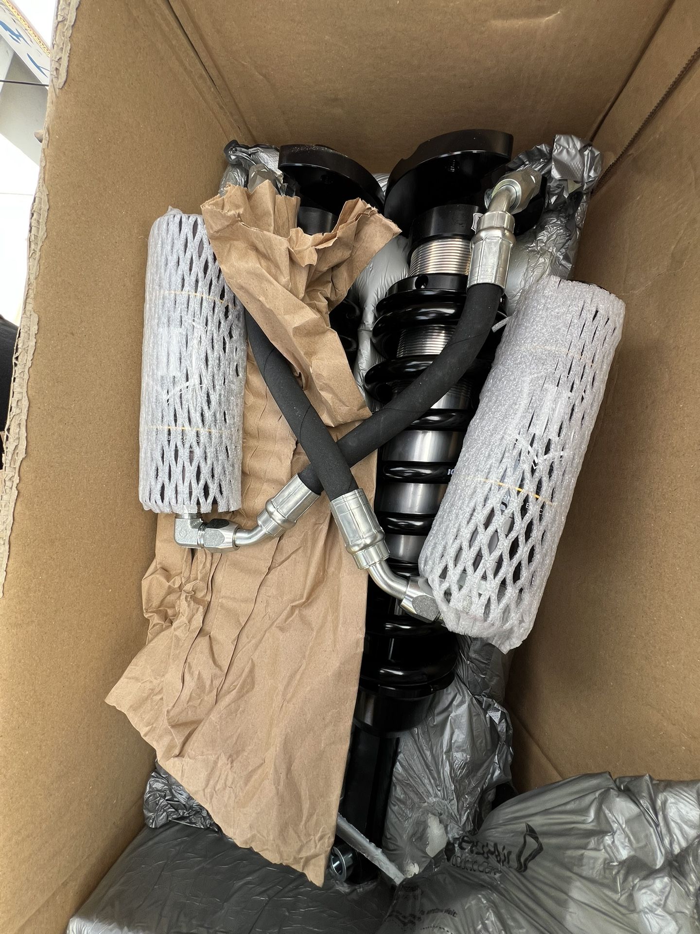 ICON 2010-2024 TOYOTA 4RUNNER 2010-2014 FJ CRUISER 2010-2023 LEXUS GX460, 0-3.5" LIFT, V.S. 2.5 SERIES COILOVER KIT, REMOTE RESERVOIR