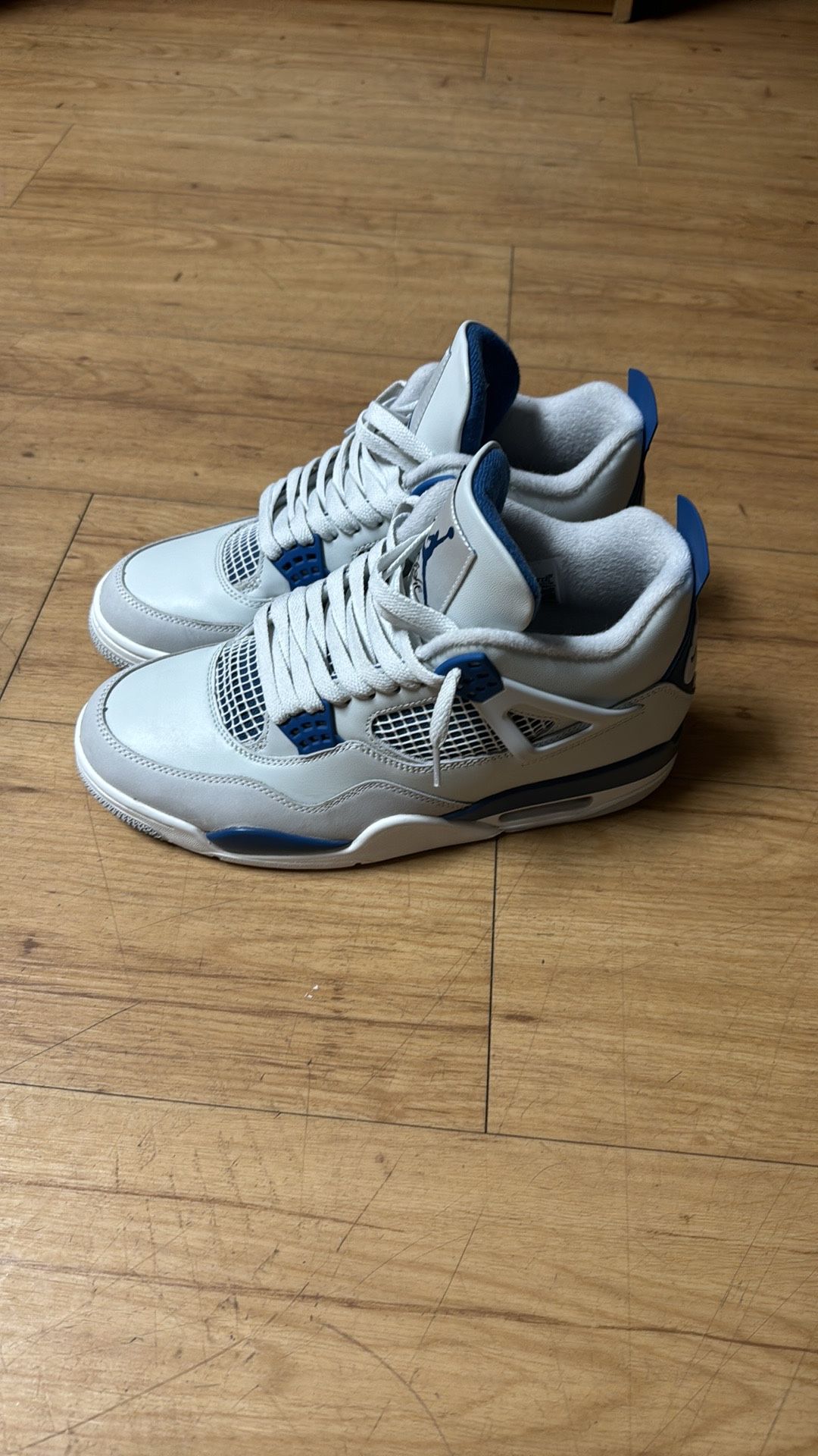 Jordan 4 Military Blue