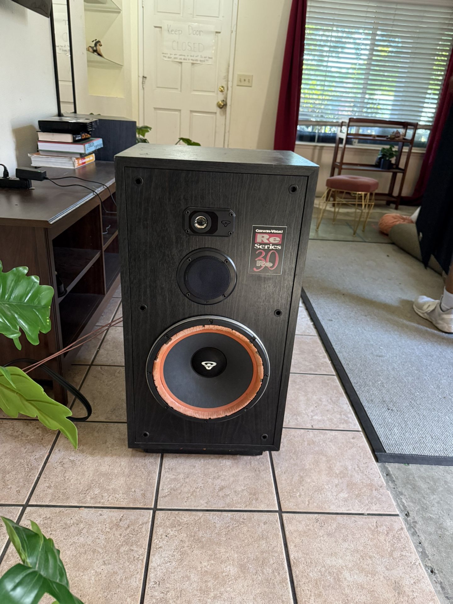 Cera Vega Series E Speakers