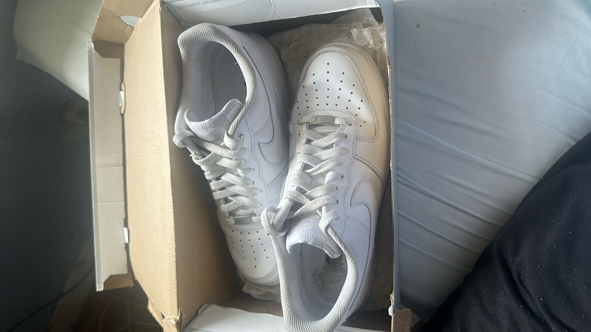 Air Forces Size 9