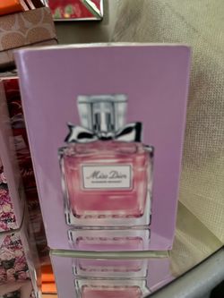 Perfume $50.00 c/u