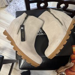 SOREL Joan of Arctic Wedge II Zip Ankle Booties  Soft Taupe, Size 11 New in box. Never worn.  Suede Upper Approx 3" Heel, 1" Platform