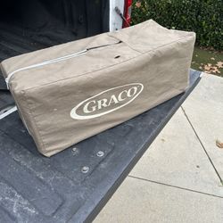 Graco Pak-n-play 