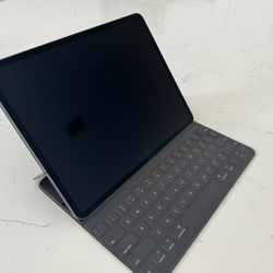 Ipad Pro 12.9 Cellular With Keyboard 