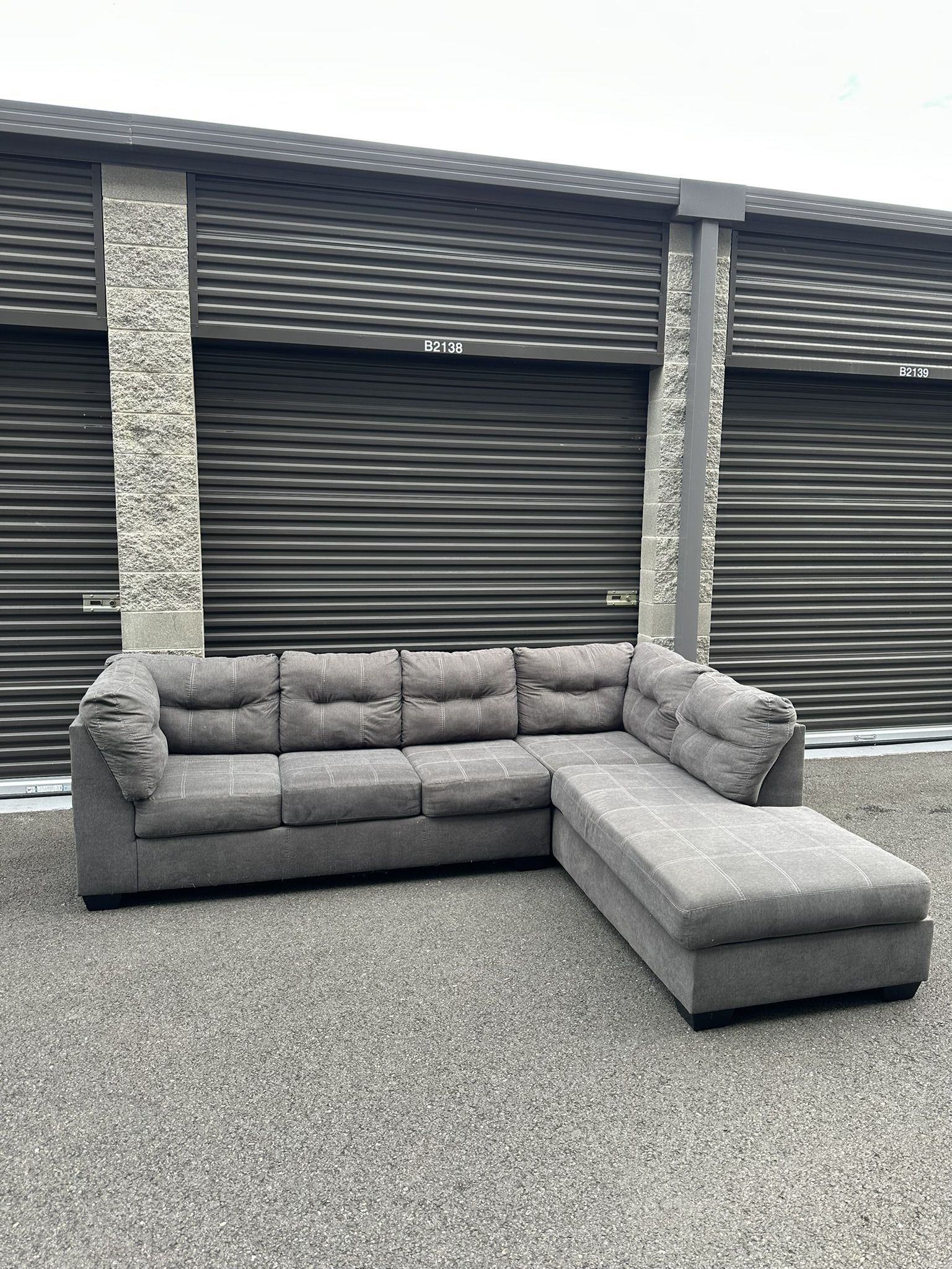 Gray sectional Couch (FREE DELIVERY!)