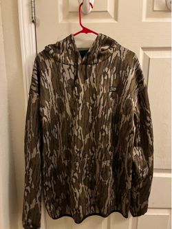 Yee Yee men’s camo hoodie size large