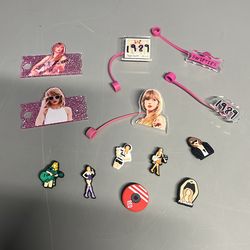 Taylor swift mini bundle of strawtoppers and croc charms