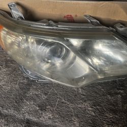 2012-2014 Toyota Camry Headlight
