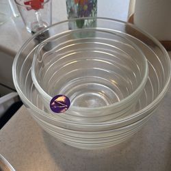 Vintage Pyrex mixing bowl set