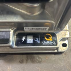 Delta Q E Foil Charger