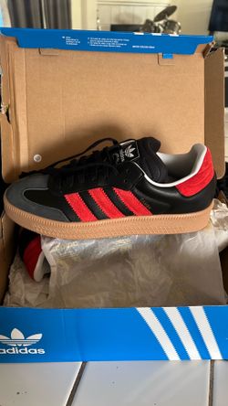 Brand new adidas men’s size 10