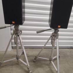 Speakers - JBL ARC 10