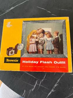 Vintage Kodak Brownie Holiday Flash Outfit