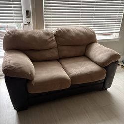 Chair 70$ Good Condition