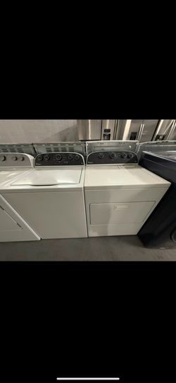 Whirlpool Washer And Dryer Set “27 ( Lavadora Y Secadora )