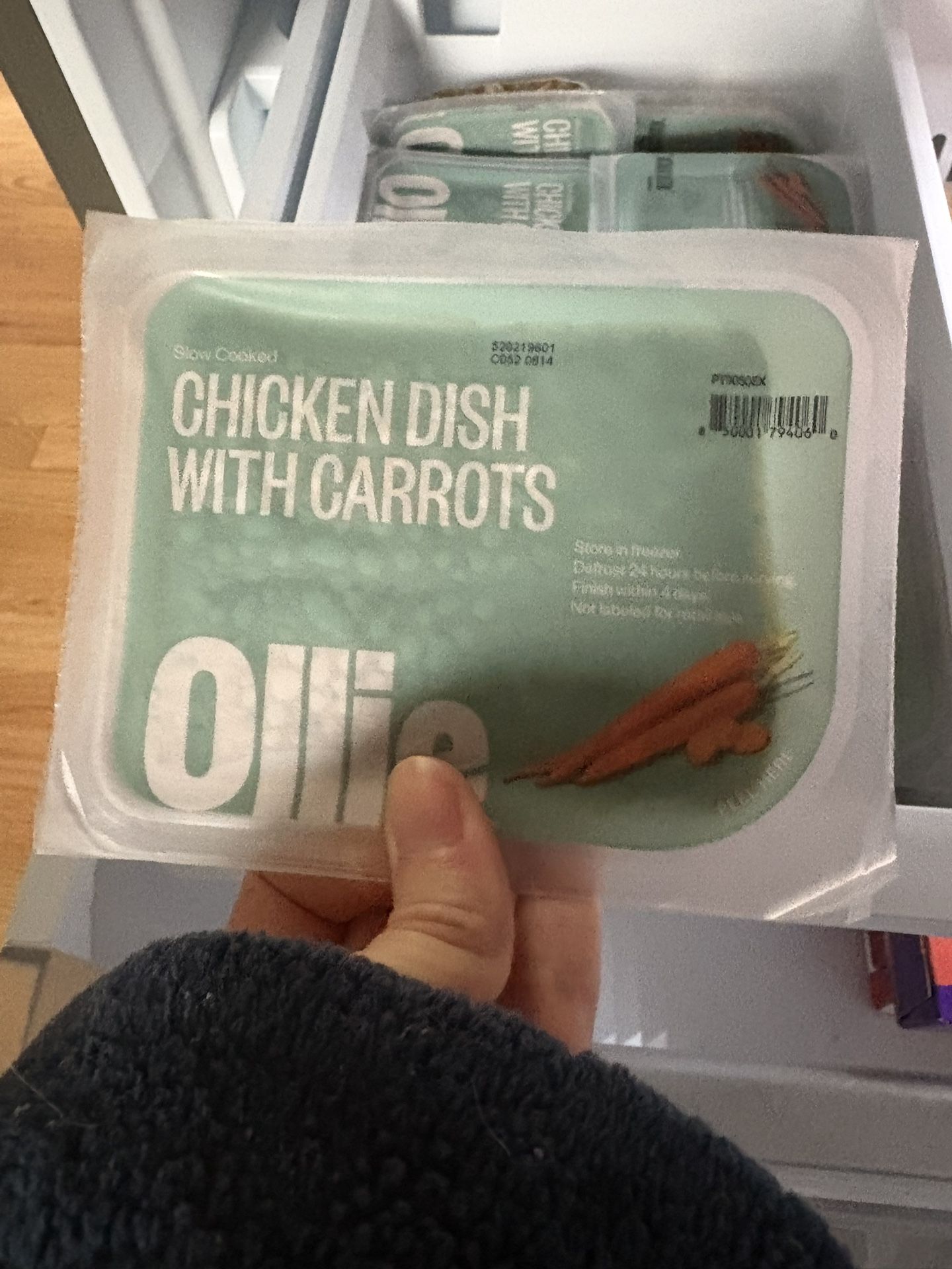 Ollie Chicken And Carrot Frozen Dog Food