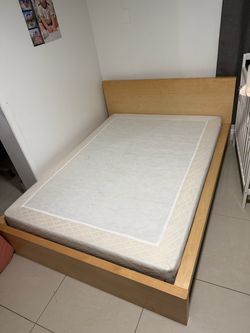 IKEA Malm Platform Bed Frame with Mattress and box