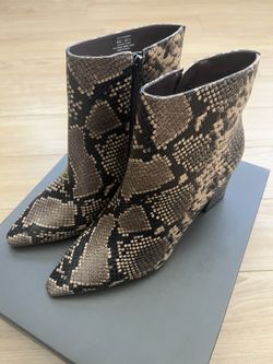 Vince Camuto Boots Size 8