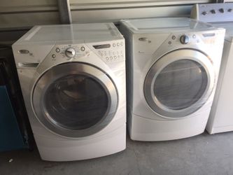Whirlpool duet steam washer and gas dryer combo