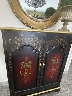 Very Beautiful gorgeous cabinet with the mirror