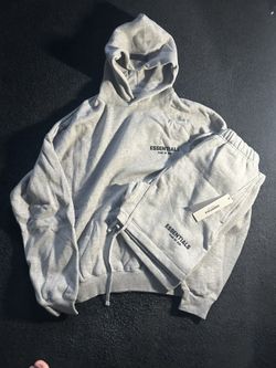 Gray essential set