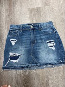 Hollister mini skirt , size w:27 preloved , price ;$12