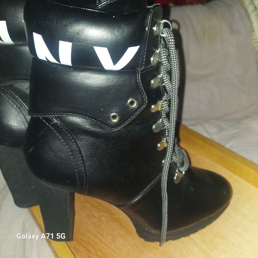 DKNY BLACK BOOTS LACES