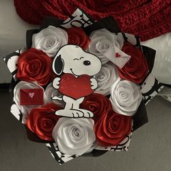 kitty flat style bouquet & snoopy bouquet 