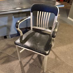 ‘Invincible’ Metal Desk (est. 50’s/60’s)